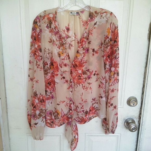 Kut from the Kloth tie front top - Picture 1 of 3